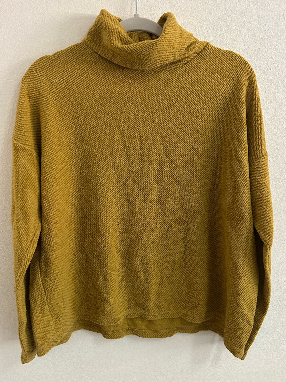Aerie mustard yellow turtleneck top